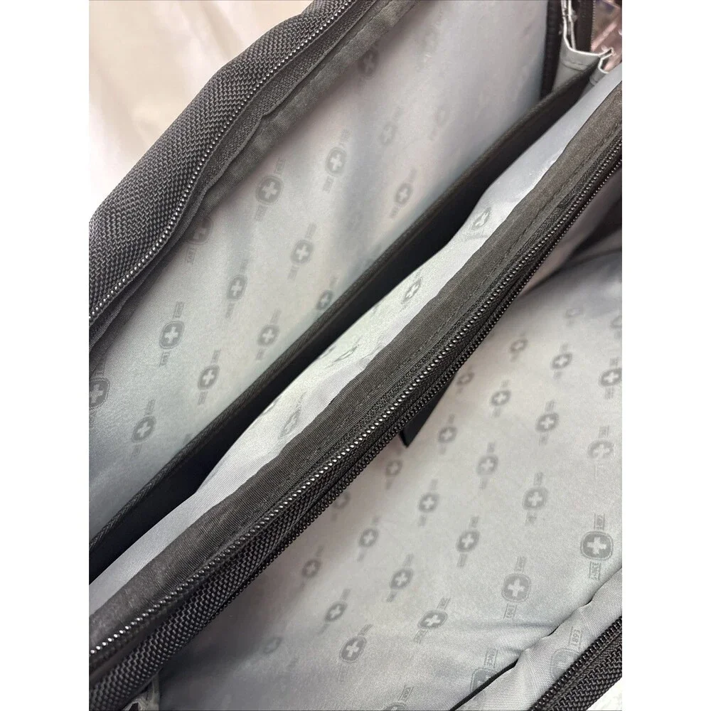 SwissGear Large Laptop Bag & Messenger 17x15x5 in With 14 Pockets. Used & Good.